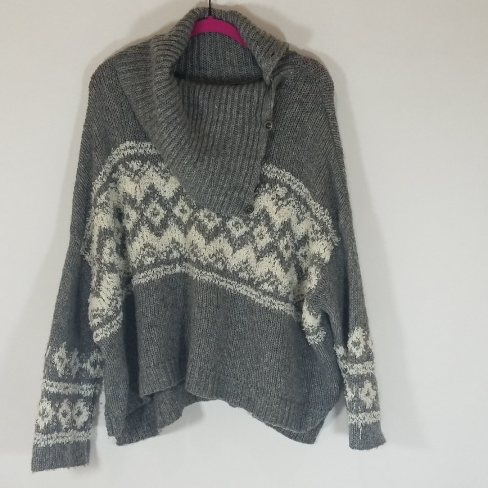 Free People Gray and Cream Cowl Neck Sweater